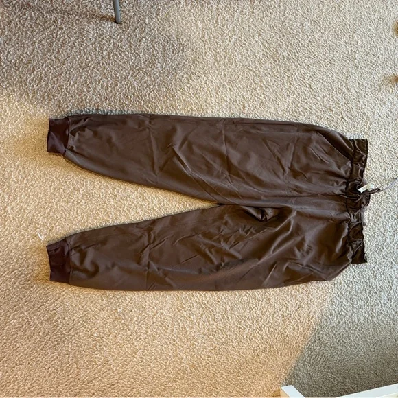 lululemon Stretch High-Rise Jogger *Full Length | Size 14 | Java - Picture 3 of 3